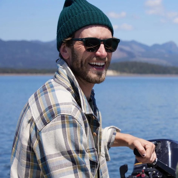 NWT Outerknown Blanket Shirt in Sandrift Nolan Plaid size Small - Picture 2 of 11